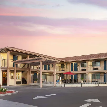 Best Western Hanford Inn-2