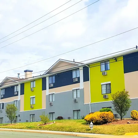 Super 8 By Wyndham Richmond/Broad Street-2