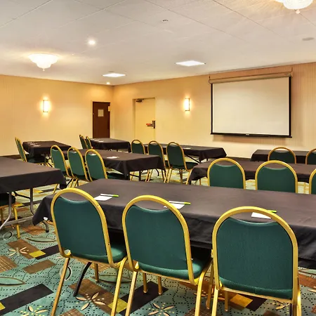 Days Inn By Wyndham Plattsburgh-3