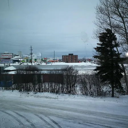 Super 8 By Wyndham Timmins On-3