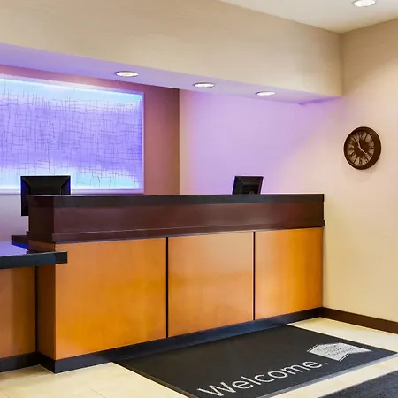 Fairfield Inn & Suites By Marriott Toledo Maumee-2