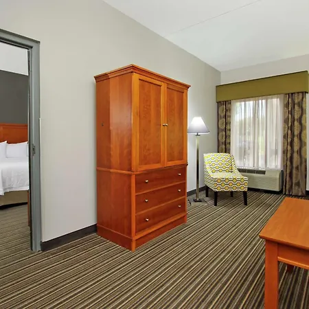 Hampton Inn Ashtabula-2