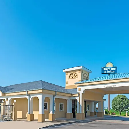 Days Inn & Suites By Wyndham Osceola Ar-2