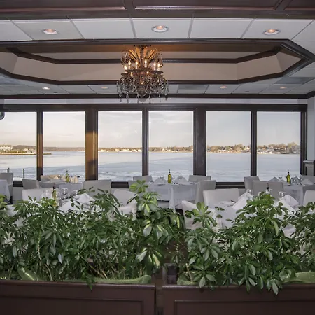 Oyster Point Hotel-2