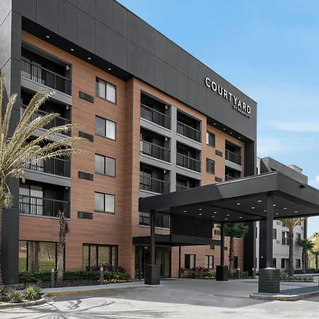 Courtyard By Marriott Jacksonville Butler Boulevard-3