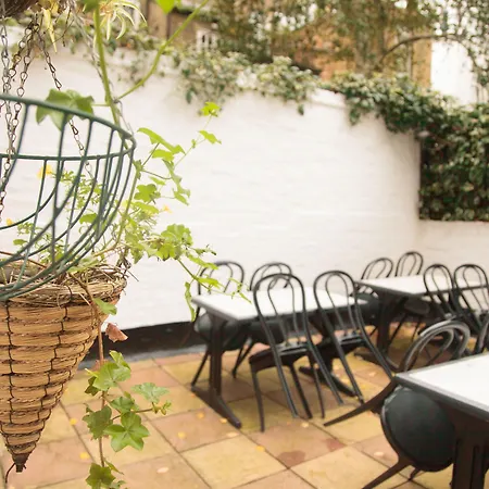 Victoria Inn London-2