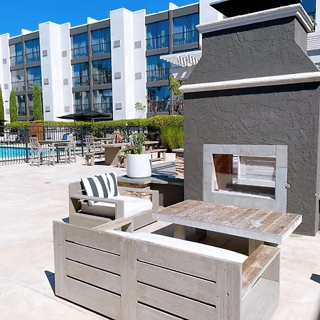 Marin Hilltop Hotel-2