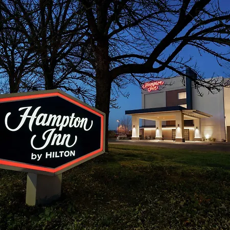 Hampton Inn Portland Airport-3