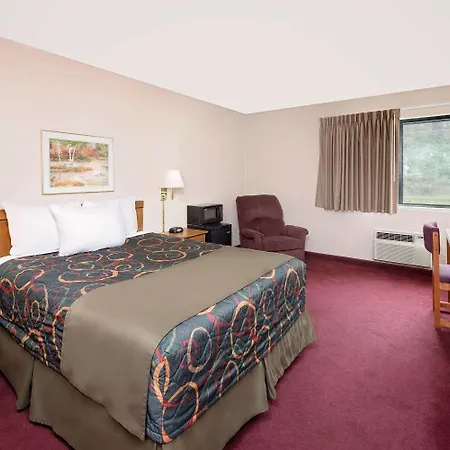 Days Inn By Wyndham Boonville-2
