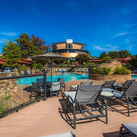 Lodge Of Four Seasons Golf Resort, Marina & Spa-2