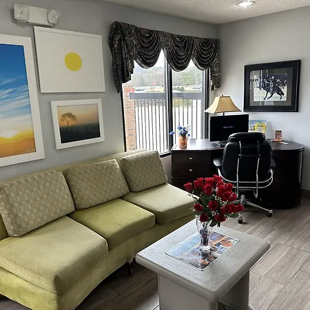 Quality Inn & Suites Decatur Priceville I-65-3
