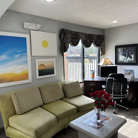 Quality Inn & Suites Decatur Priceville I-65-2