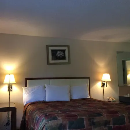Days Inn By Wyndham York Alabama-2