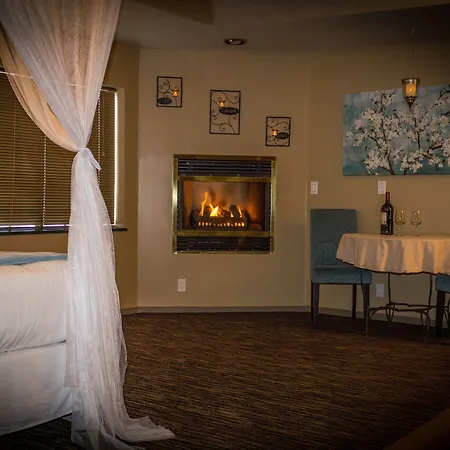 Postmarc Hotel And Spa Suites-3