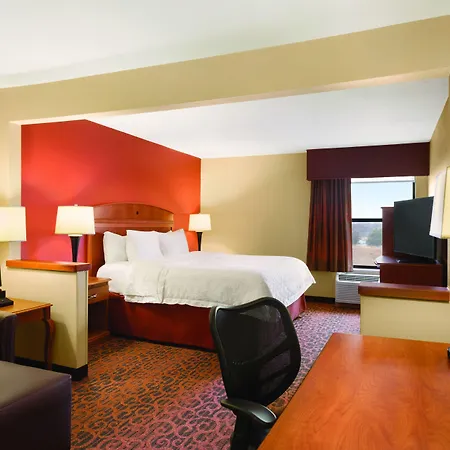 Hampton Inn Wichita-East-3