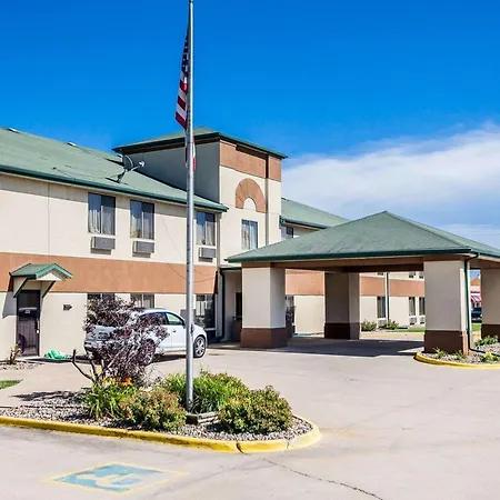 Quality Inn & Suites Altoona - Des Moines-3
