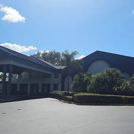 Days Inn By Wyndham Crystal River-3
