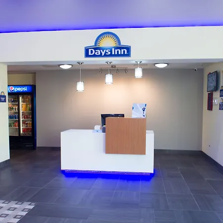 Arya Inn & Suites-3