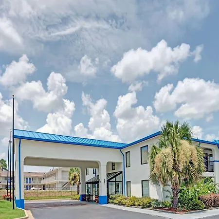 Travelodge By Wyndham Montgomery East-2