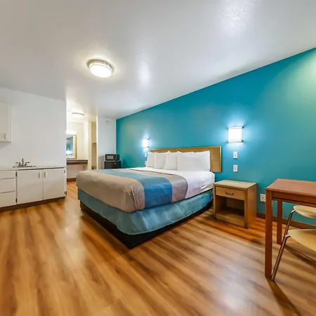 Motel 6-Canby, Or-3