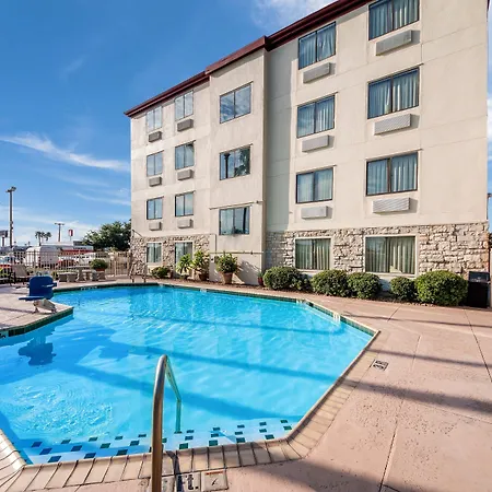 Red Roof Inn Laredo-3