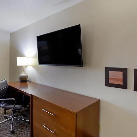 Comfort Inn Hobart-Merrillville I-65-3