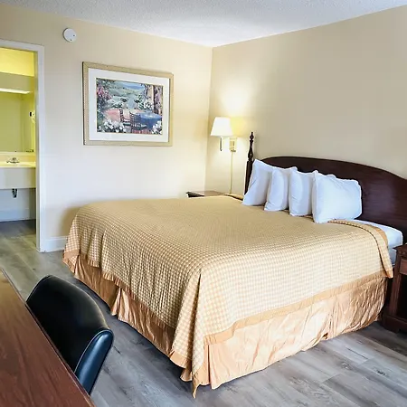 Relax Inn Perry National Fairgrounds Area I-75-2