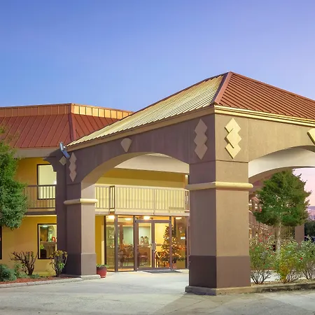 Red Roof Inn & Suites Oxford-3