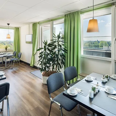 Garden Hotel Krefeld-3