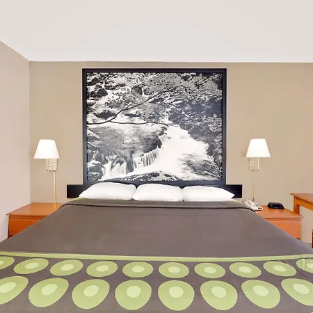 Super 8 By Wyndham Athens-2