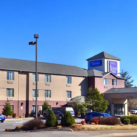 Clarion Pointe Sevierville-Pigeon Forge-3
