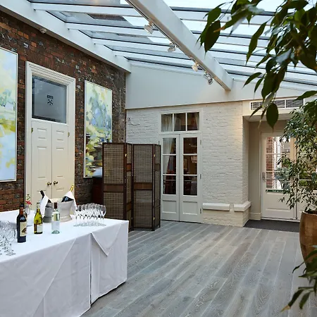 Sir Christopher Wren Hotel-3