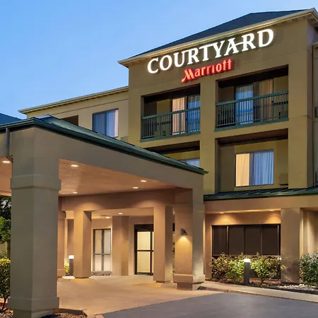 Courtyard Lubbock-3