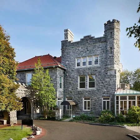 Tarrytown House Estate-2