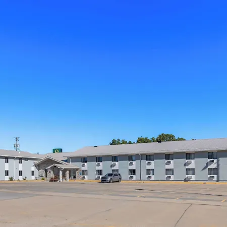 Quality Inn Oskaloosa-3