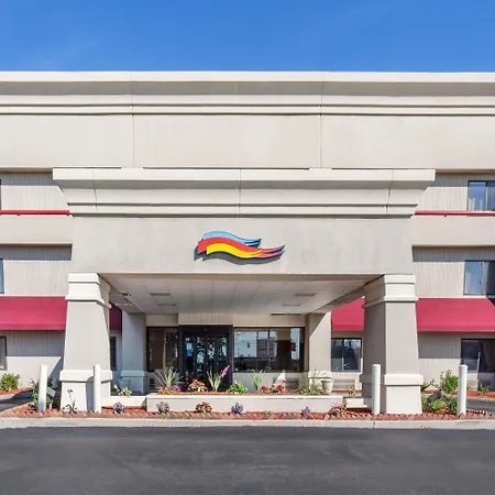 Baymont By Wyndham Detroit/Roseville-2