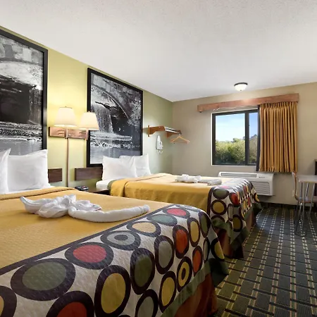 Super 8 By Wyndham Russellville-2