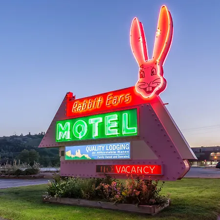 Rabbit Ears Motel-3