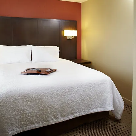 Hampton Inn Phoenix - Biltmore-2