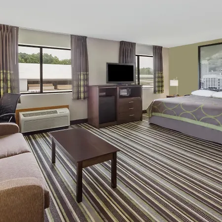 Super 8 By Wyndham Plymouth-2