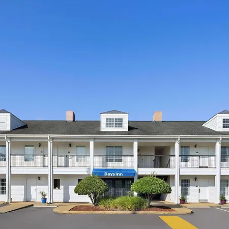 Days Inn By Wyndham Americus-2