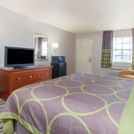 Super 8 By Wyndham West Monroe-2