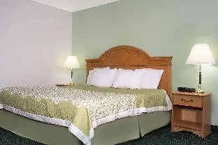 Days Inn By Wyndham St Cloud-2