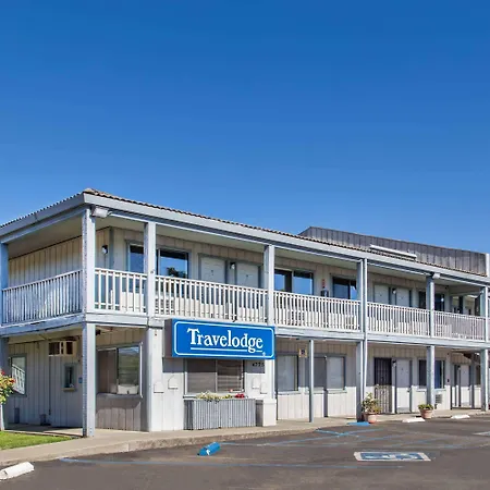 Travelodge By Wyndham Clearlake-3