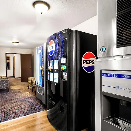 Americas Best Value Inn Marquette-2