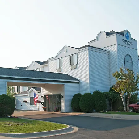 Charlevoix Inn & Suites Surestay Collection By Best Western-2