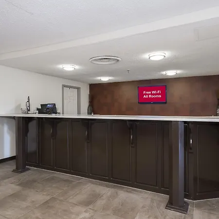 Red Roof Inn Plus+ & Suites Opelika-2