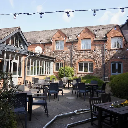 Fieldhead Hotel By Greene King Inns-2