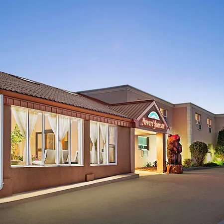 Howard Johnson By Wyndham Gravenhurst-3