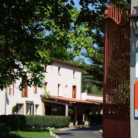 Logis Hôtel Le Parc de Geoffroy-3